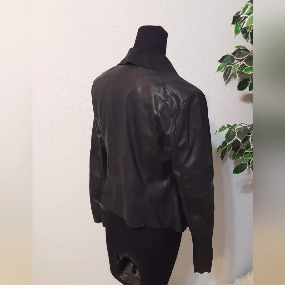 Faux leather jacket - Picture 5 of 6